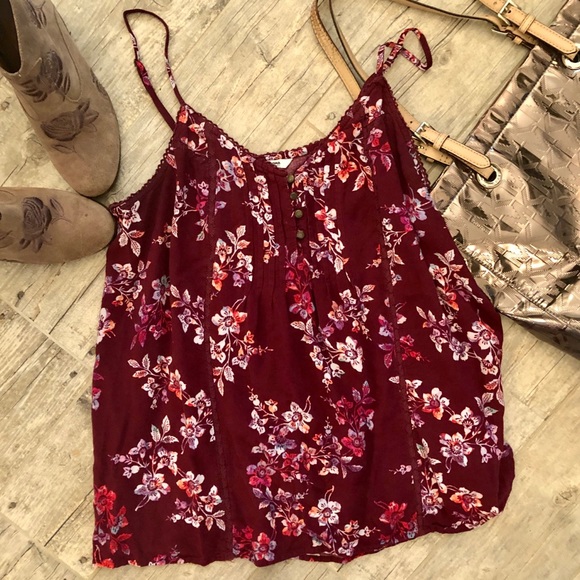 Tops - Lovely cami makes any outfit prettier